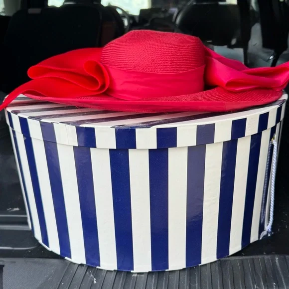 Chic Scarlet Wide-Brim Hat - Picture 3 of 5